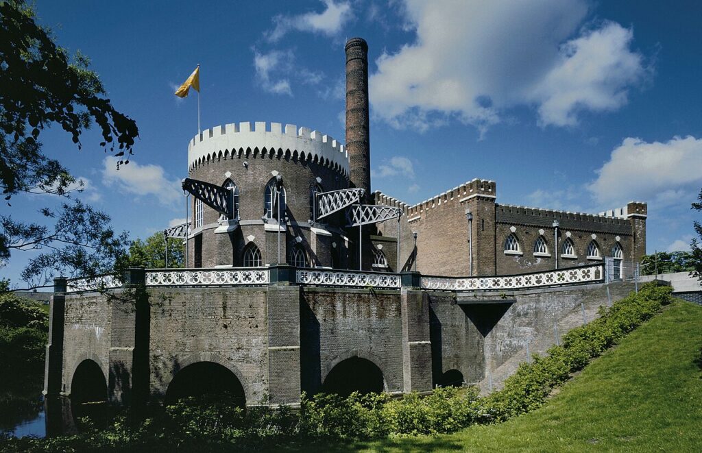 Het stoomgemaal De Cruquius aan de Ringvaart