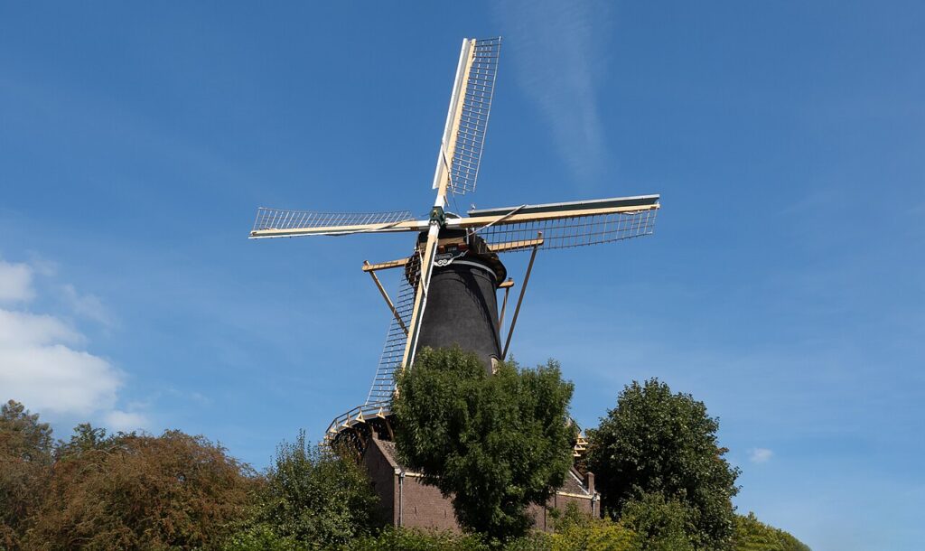 Stellingmolen De Windhond in Woerden